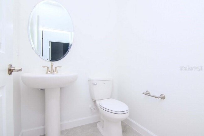 Building Photo - 3172 Bryant Park Dr