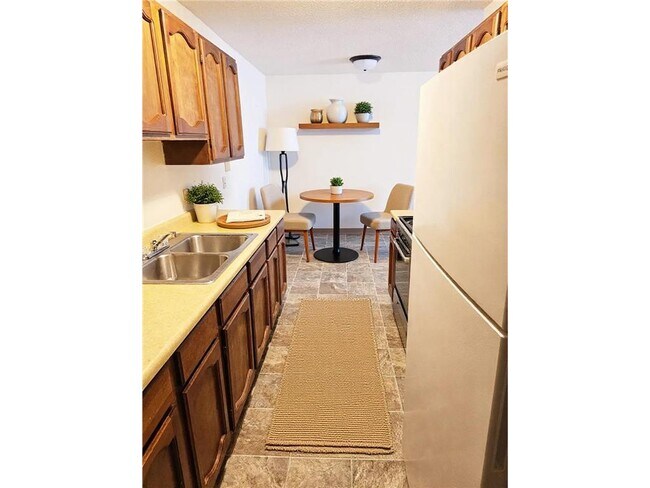 Building Photo - 528 N Grant St