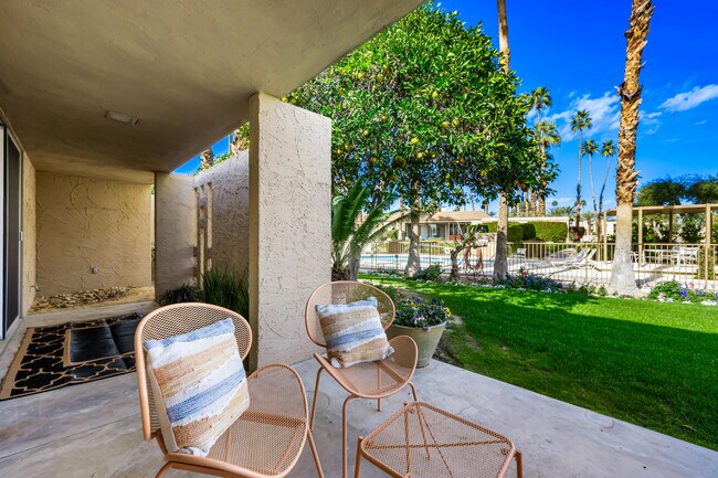 Building Photo - 76705 Sandpiper Dr