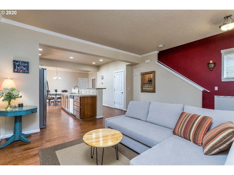 Building Photo - 10528 NE Gateway St