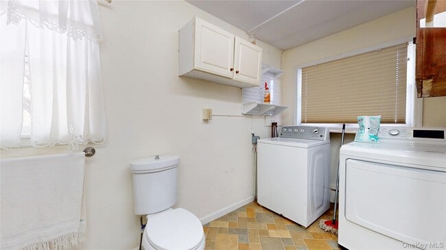 Building Photo - 178 Barnes Rd