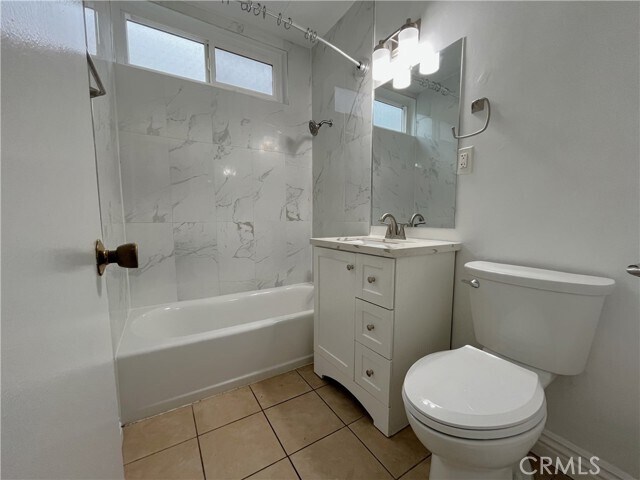 Building Photo - 12926 Doty Ave