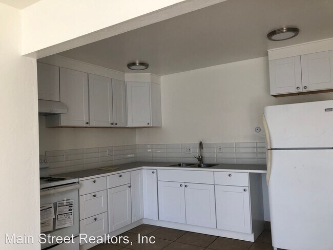 Building Photo - 1945 42nd Ave