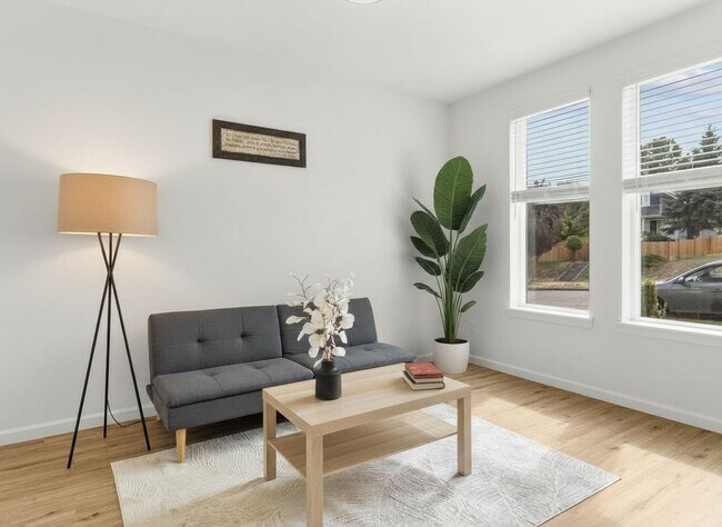 Building Photo - 1 Bedroom 1 Bath Now Available