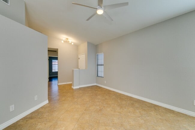 Building Photo - Stunning fully remodeled single-story home