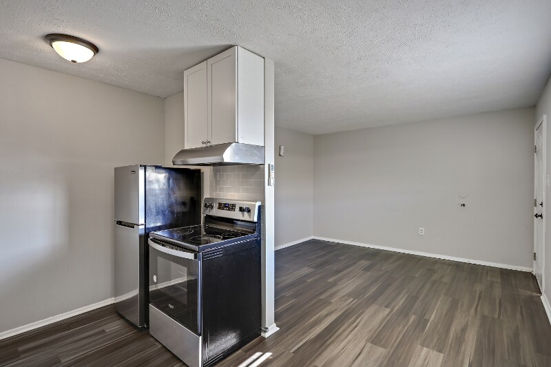 Building Photo - 206 Gunter St