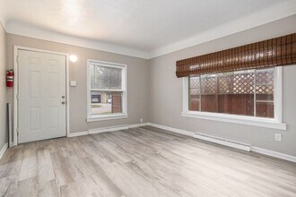 Building Photo - $849-Stylish 1-Bed/1-Bath Apartment with a...