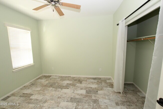 Building Photo - 8984 W Nicolet Ave