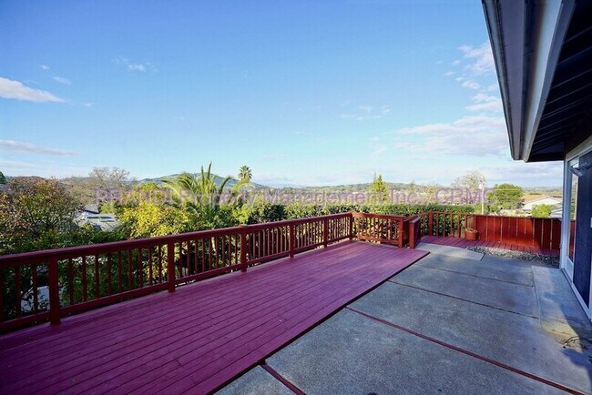 Building Photo - 110 Kaden Dr