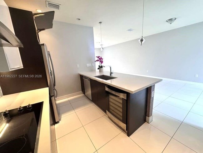 Building Photo - 6458 NW 103rd Psge