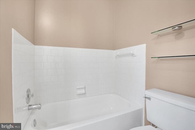 Building Photo - 12451 Plowman Ct