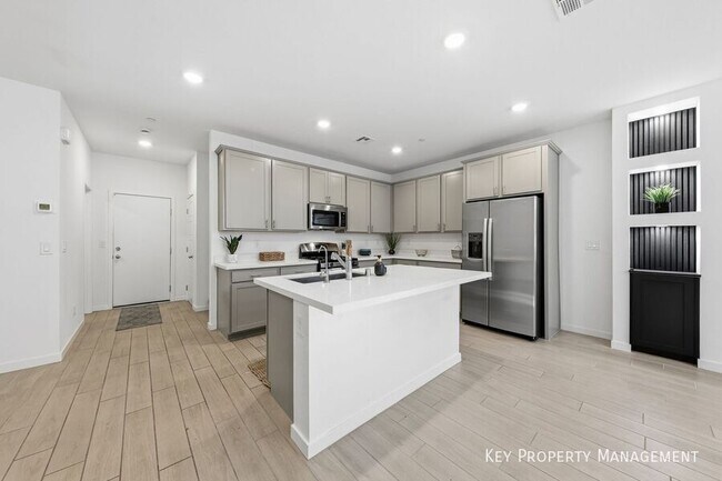 Building Photo - 1531 Emilia Xing Pl