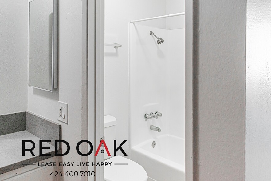 Building Photo - 6255 Beck Ave