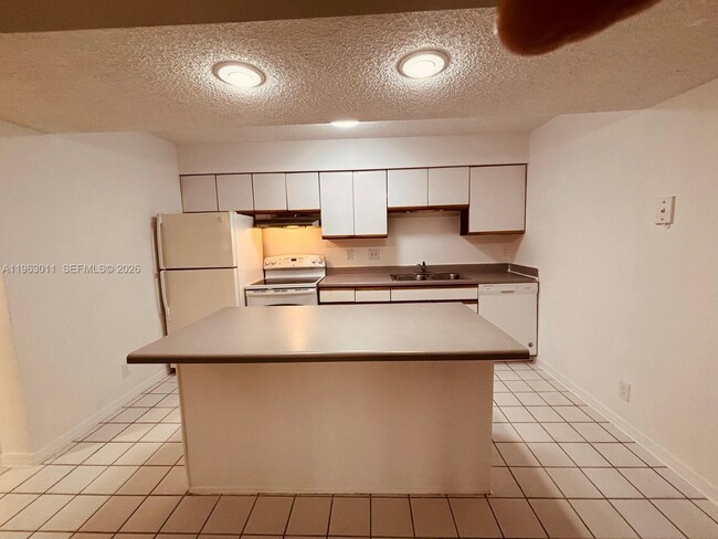 Building Photo - 3985 W McNab Rd