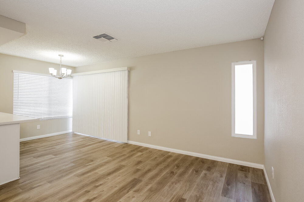 Building Photo - 2446 Millcroft Dr