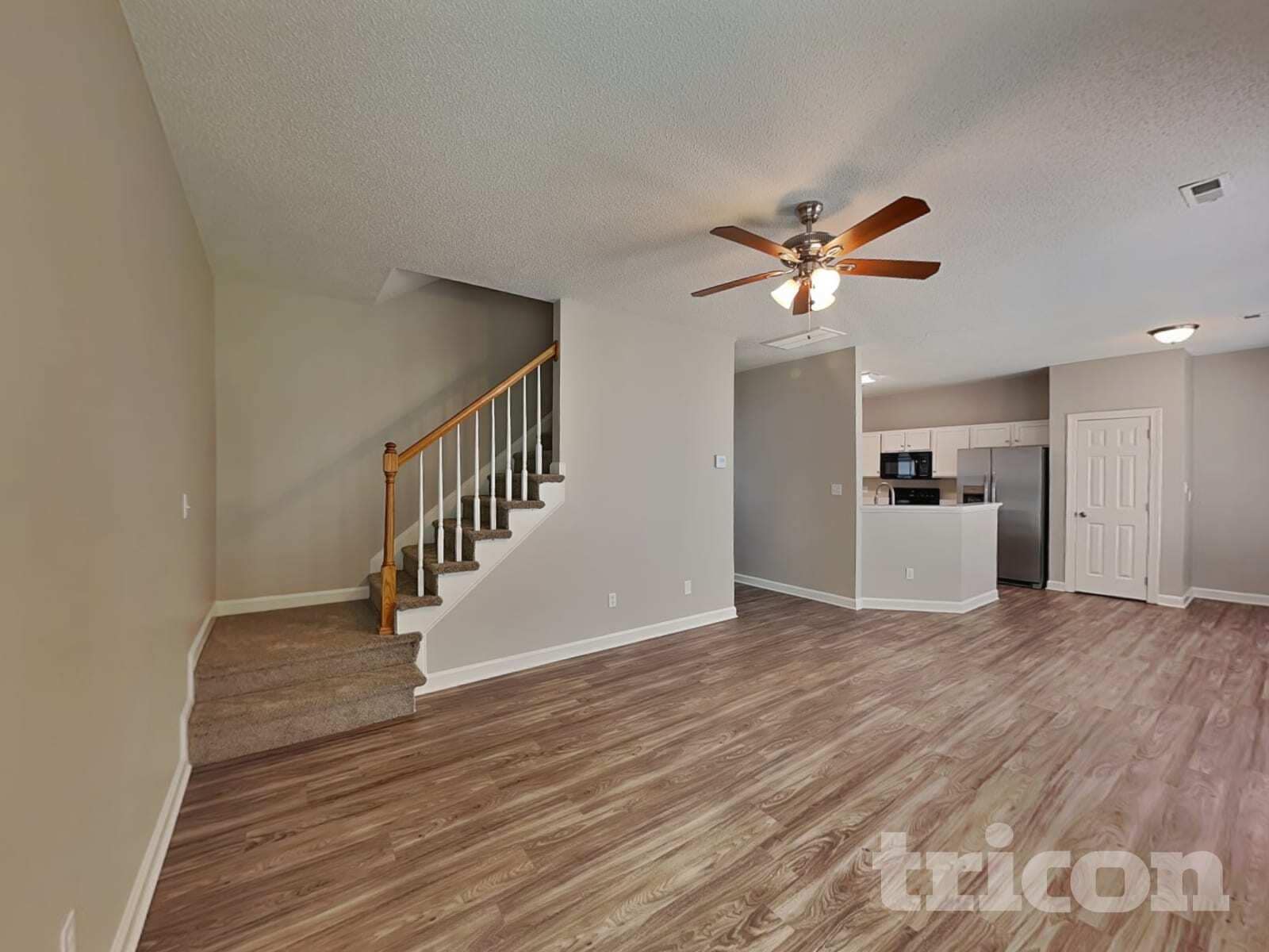 Building Photo - 2829 Rosemeade Dr