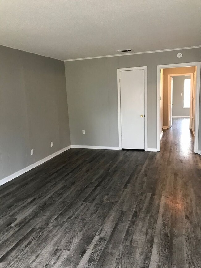 Building Photo - Available Now For Rent