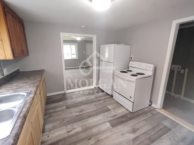 Building Photo - 608 Ellenhurst Dr