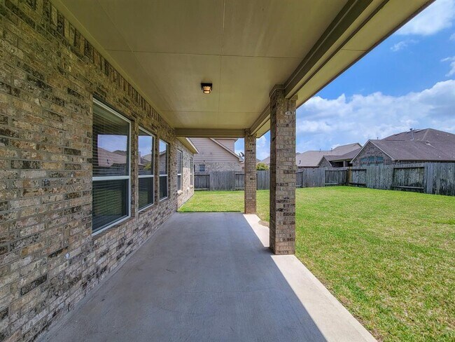 Building Photo - 20931 Flower Croft Ct