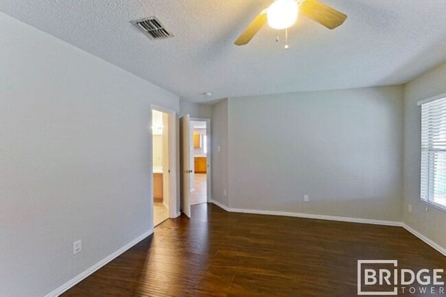 Building Photo - 707 Gunters Mtn Ln