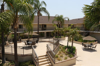 Building Photo - Woodstock Terrace
