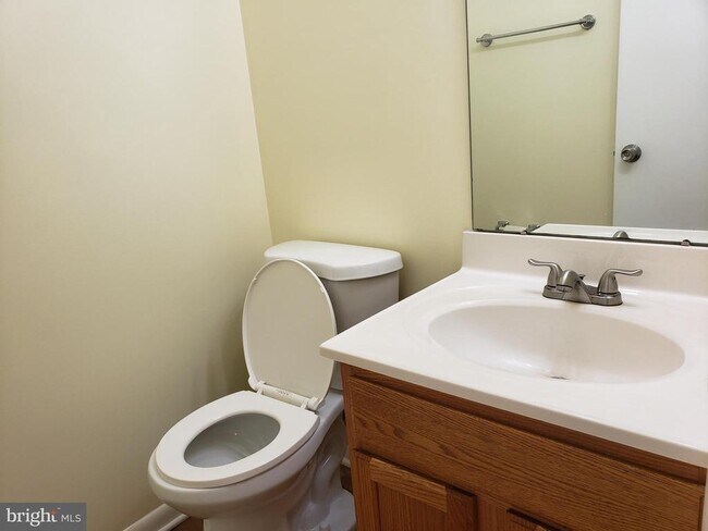 Building Photo - 18022 Royal Bonnet Cir