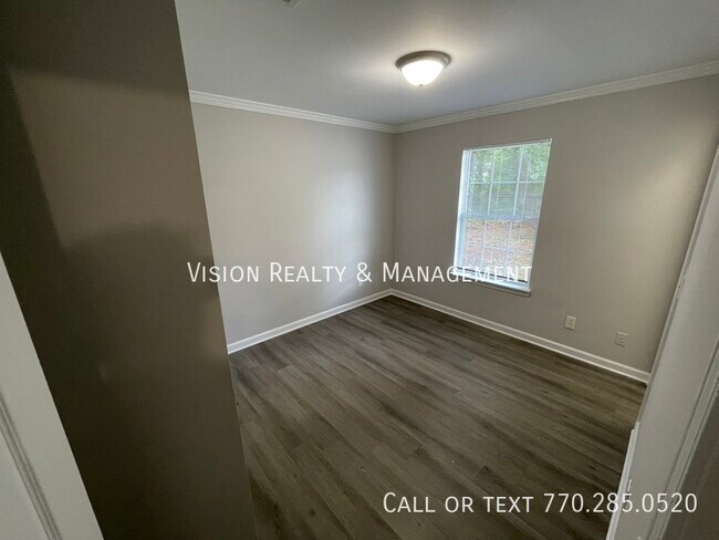 Building Photo - 1040 Thomasville Estates Dr SE