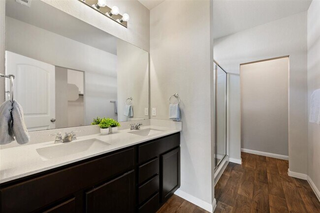 Building Photo - 128 Presidential Path