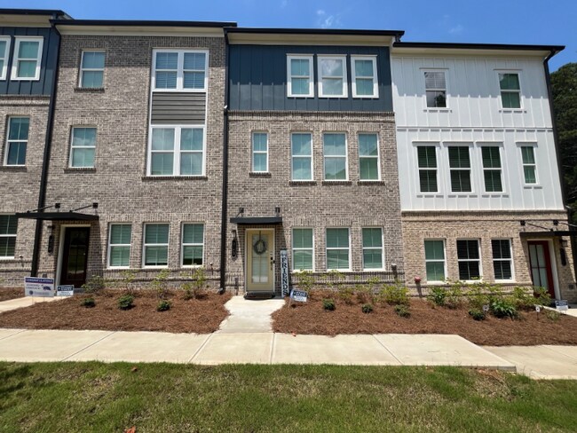 Building Photo - 912 Colton Dr