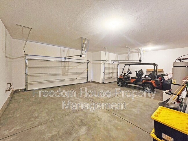 Building Photo - 4901 Fairwood Ct