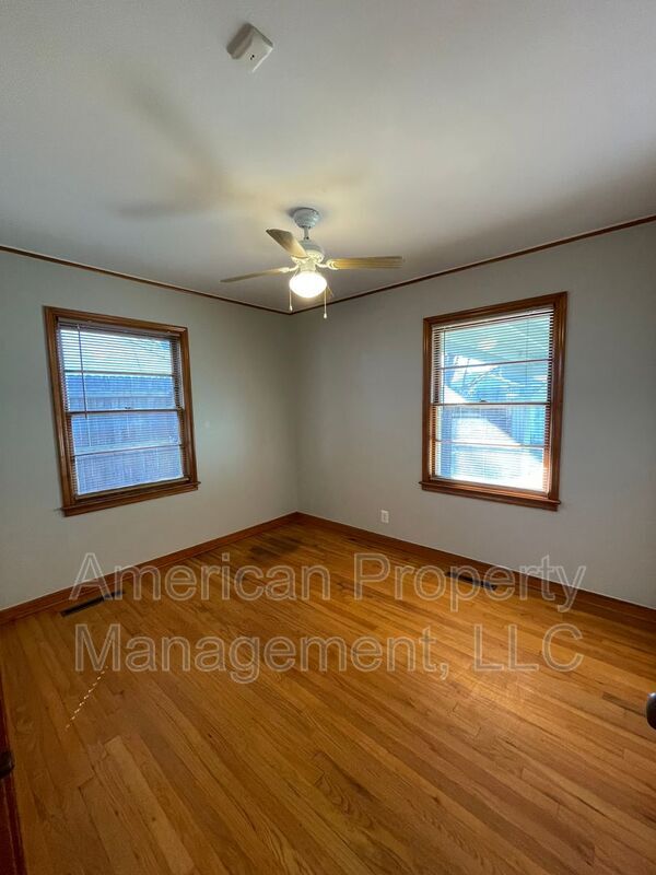 Building Photo - 2644 S Winston Ave