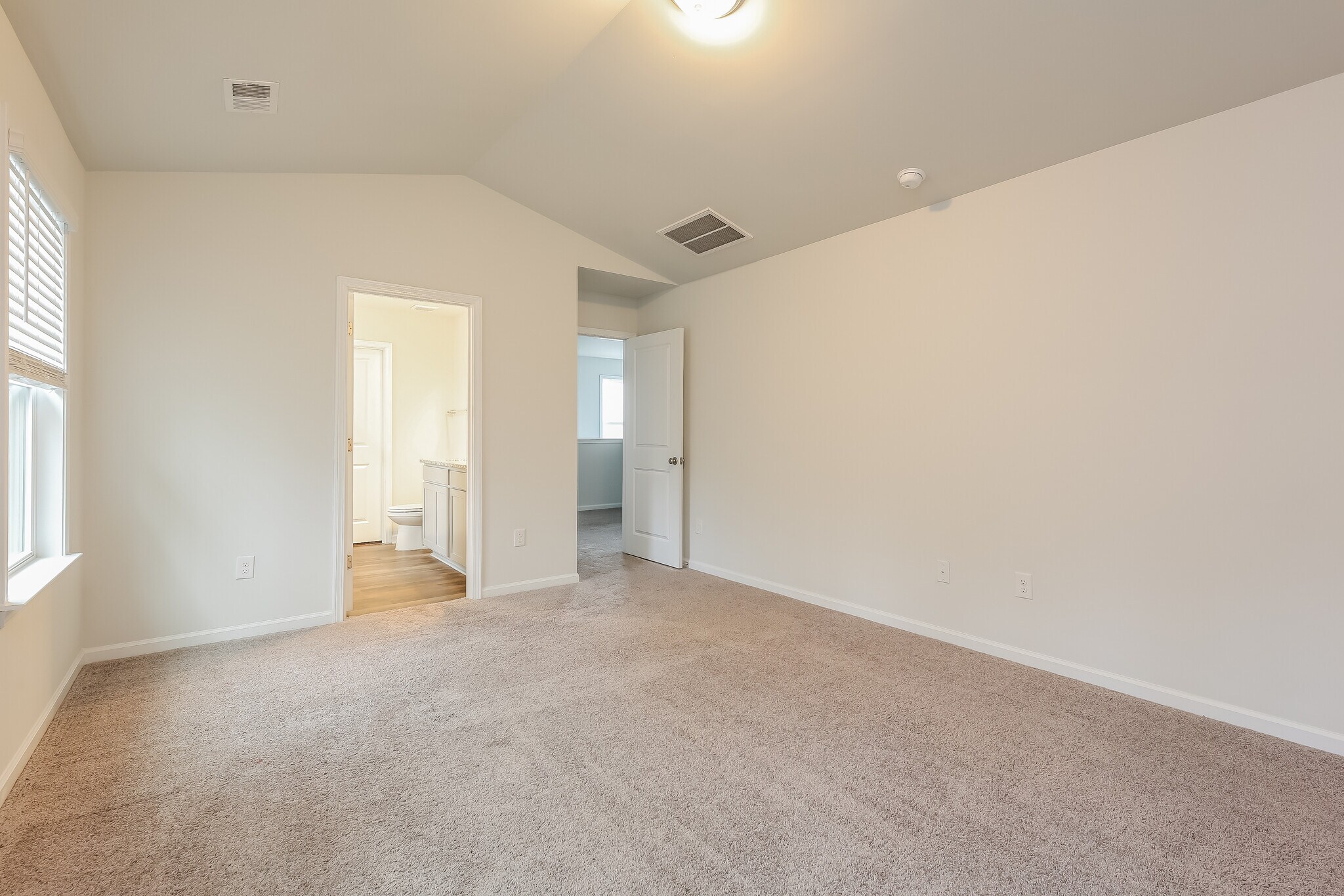 Building Photo - 660 Millsgate Cir