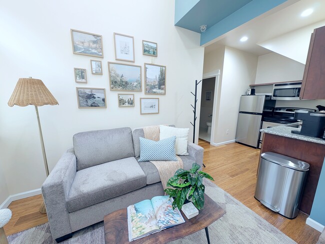 Building Photo - The Norm Appartments