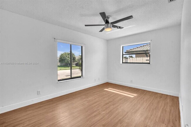 Building Photo - 13340 NW 8th Ct