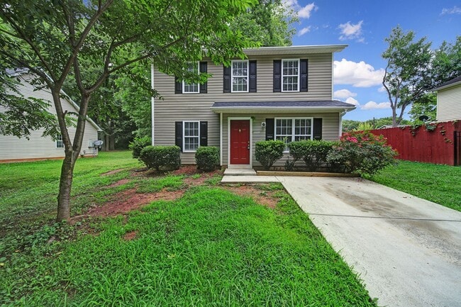 Building Photo - Lovely 4 Bed 2 Bath Home in Charlotte!