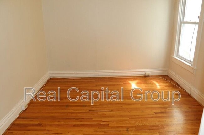 Building Photo - 171 Lancaster St