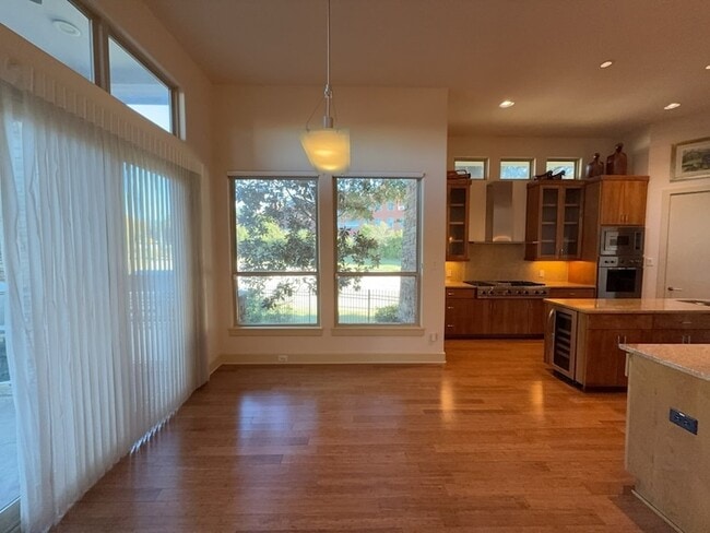 Building Photo - 4459 Lena Ln