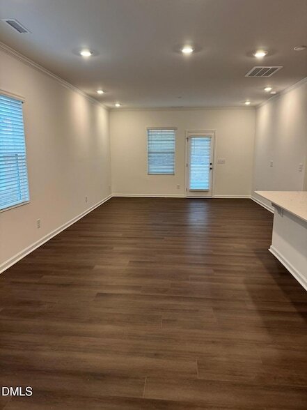 Building Photo - 214 S Finley Lndg Pkwy