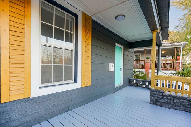 Building Photo - Special Offer: February Rent Free with App...