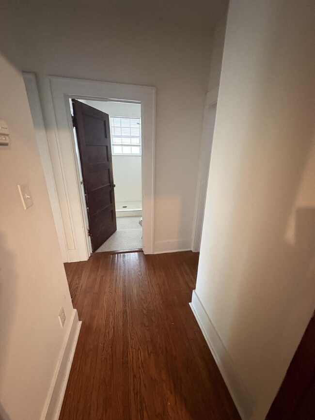 Building Photo - 4 Bed House Available!