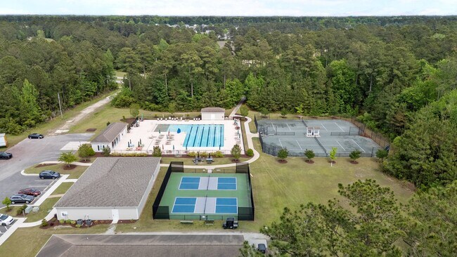 Building Photo - 3504 Cranberry Ln