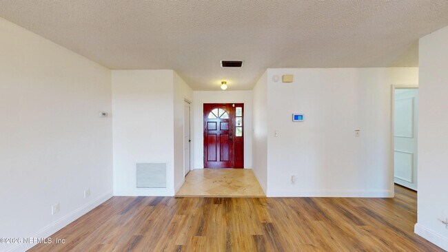 Building Photo - 111 Lobelia Rd