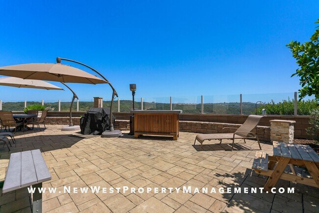 Building Photo - Renovated Carmel Valley 4 Bedroom at Costa...