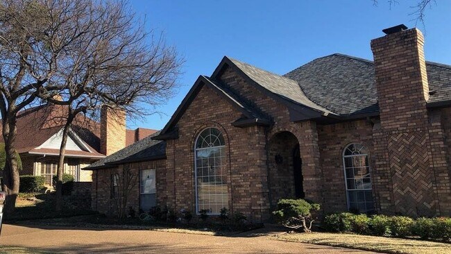Building Photo - 900 Tupelo Dr