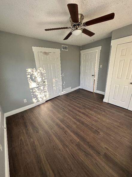 Building Photo - 3317 Avenue G