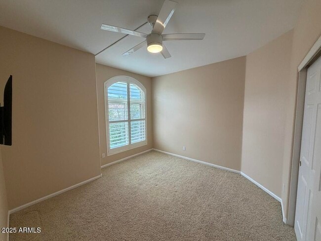 Building Photo - 9216 S 47th Pl