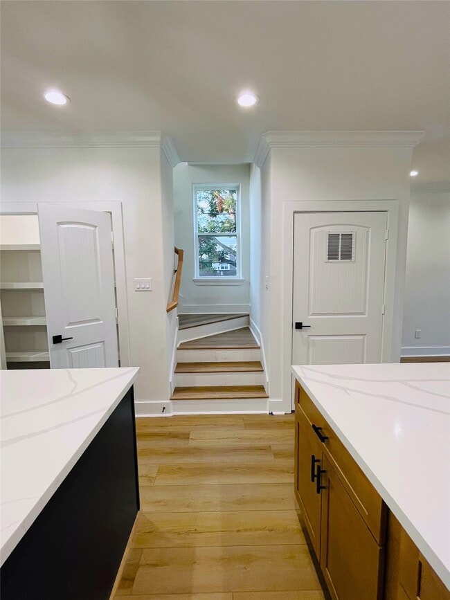 Building Photo - 3802 Yale St