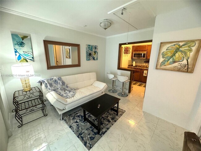 Building Photo - 9912 SW 154th Ct