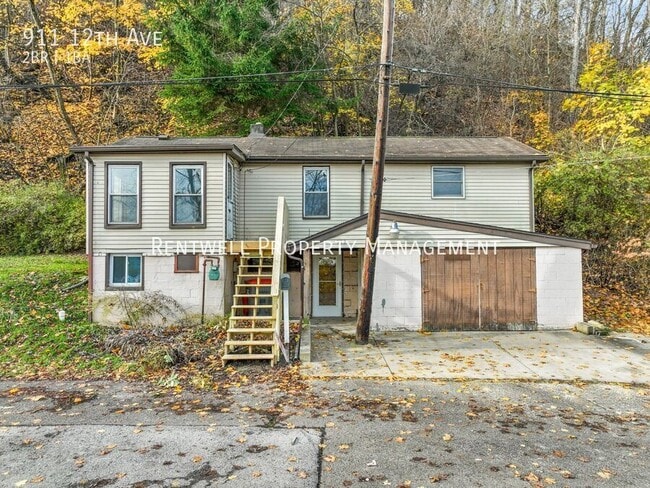Building Photo - 911 12th Ave