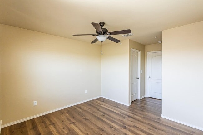 Building Photo - 5706 Montevista Dr